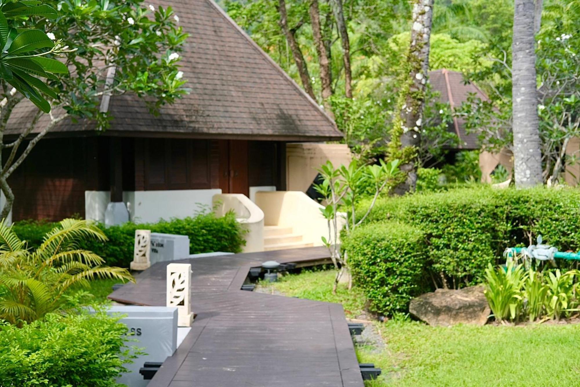 Pullman Phuket Karon Beach Resort Exterior foto