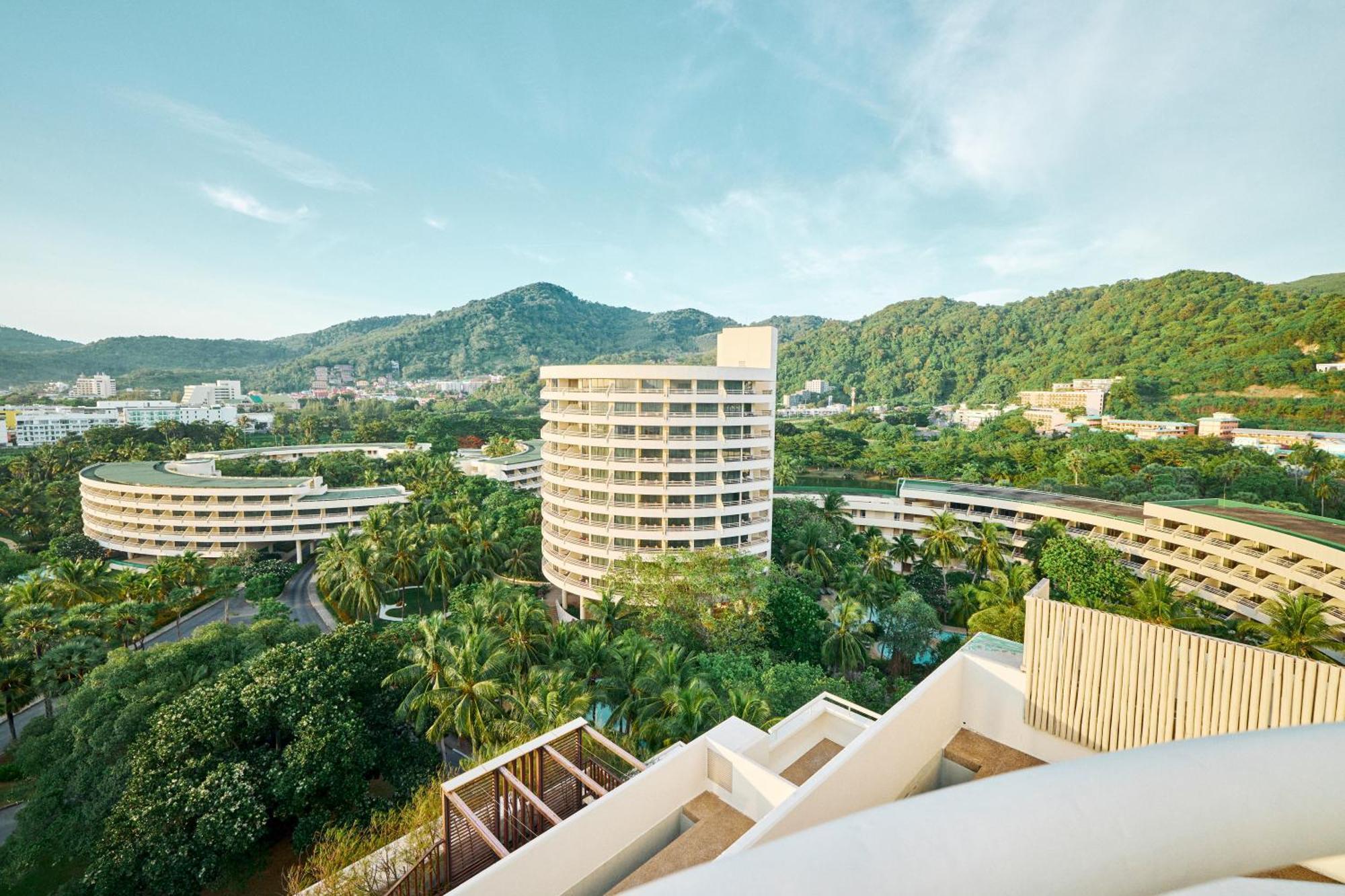 Pullman Phuket Karon Beach Resort Exterior foto